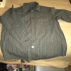 Men's long sleeve button up